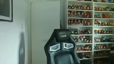 vikingc0ck online show from April 21, 2026, 12:33 pm