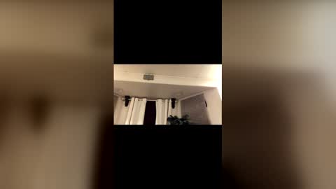 Vikinyourpuss online show from May 21, 2026, 7:48 am