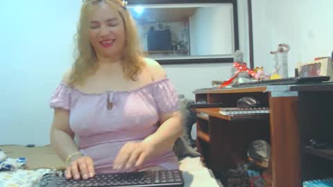 VIKKKTORIAAA online show from February 4, 2025, 5:10 am