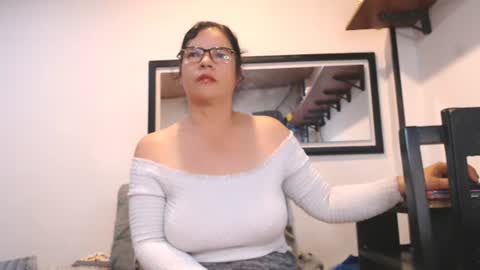 Snapshot of vikktoriaaa chatting on July 3, 2026, 6:09 am VIKKKTORIAAA online show from July 3, 2026, 6:09 am