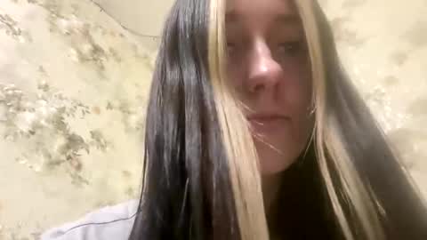 Sweett online show from April 2, 2026, 12:52 am