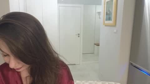 Snapshot of viktoria_storm chatting on October 30, 2025, 11:27 pm Alisa online show from October 30, 2025, 11:27 pm