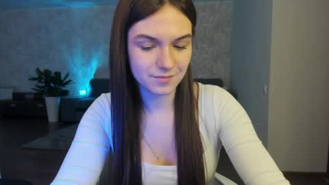 viktory_999 online show from April 2, 2026, 2:58 pm