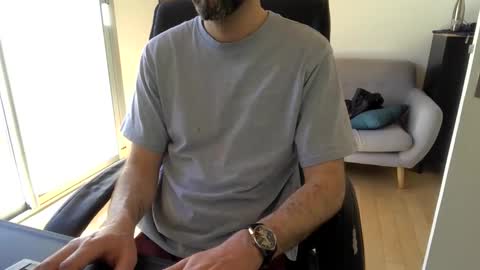 Snapshot of vince_du_80 chatting on April 24, 2026, 1:57 pm Vince online show from April 24, 2026, 1:57 pm