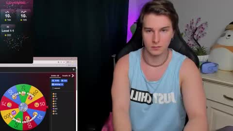 Vincent Strong online show from November 17, 2025, 1:39 pm