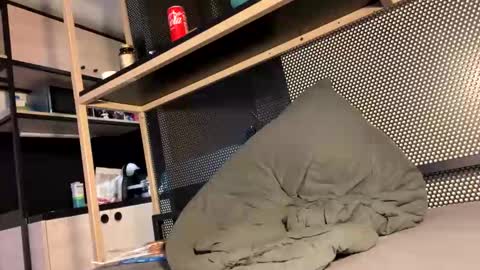 vincentprice69 online show from January 11, 2026, 1:16 pm