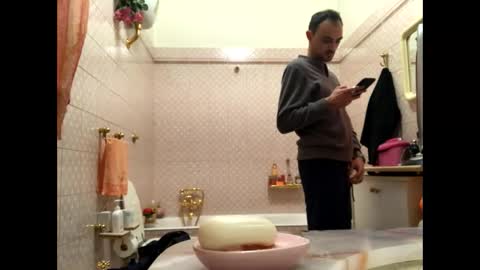 Zenith online show from January 3, 2025, 11:01 pm