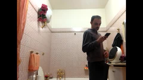 Zenith online show from October 21, 2025, 12:39 pm