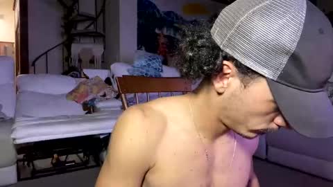 Snapshot of vinsmoke_sanji2020 chatting on December 29, 2024, 12:20 am Sanji online show from December 29, 2024, 12:20 am