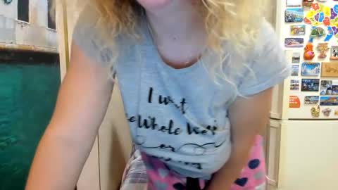 Snapshot of viodetta chatting on October 4, 2025, 4:27 pm viodetta online show from October 4, 2025, 4:27 pm