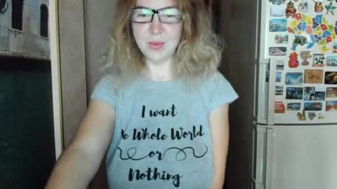 Snapshot of viodetta chatting on November 18, 2025, 9:47 am viodetta online show from November 18, 2025, 9:47 am