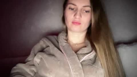 Funny  girl online show from September 21, 2025, 11:28 pm