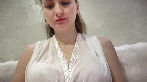 Funny  girl online show from September 24, 2025, 12:47 am