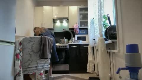 Funny  girl online show from January 16, 2026, 6:17 am