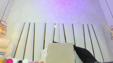 violeet_gray online show from March 21, 2026, 10:20 am