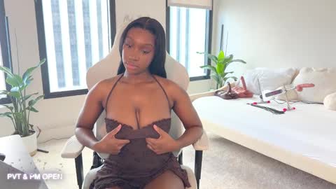 Fantasy Black Girl online show from February 2, 2025, 9:23 pm