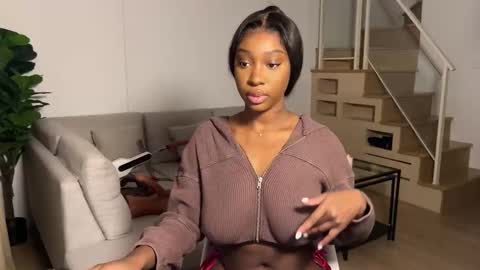Fantasy Black Girl online show from October 4, 2025, 4:10 am