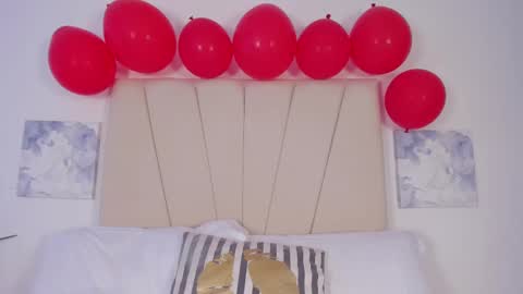 Snapshot of violet_24__ chatting on February 14, 2025, 2:12 pm Violet online show from February 14, 2025, 2:12 pm