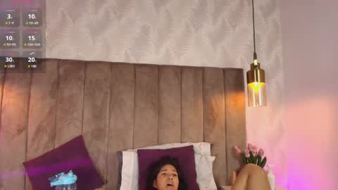 Violeta online show from May 11, 2026, 4:04 pm
