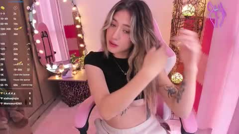 violet online show from January 21, 2025, 4:27 pm