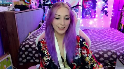 Snapshot of violet_noir_ chatting on January 23, 2025, 9:18 am Deya online show from January 23, 2025, 9:18 am