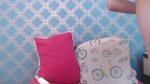 Snapshot of violeta_cute18 chatting on January 23, 2025, 7:07 pm Violeta online show from January 23, 2025, 7:07 pm