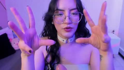 Snapshot of violeta_diazz chatting on July 8, 2026, 9:41 pm online show from July 8, 2026, 9:41 pm