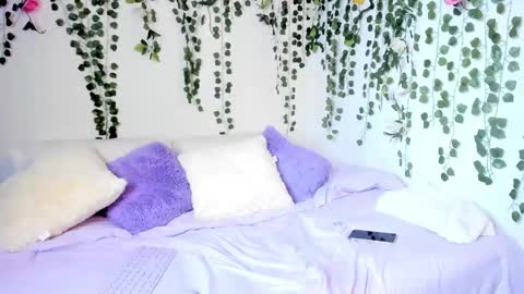 Snapshot of violeta_milleer chatting on February 6, 2025, 5:30 pm Violeta online show from February 6, 2025, 5:30 pm