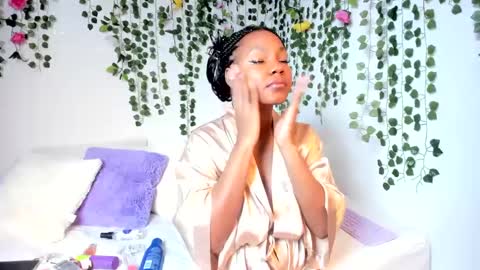 Snapshot of violeta_milleer chatting on March 7, 2025, 2:23 pm Violeta online show from March 7, 2025, 2:23 pm