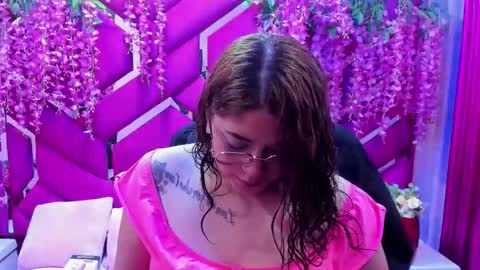 violeta online show from December 4, 2025, 11:52 am