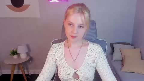 Snapshot of violeta_paul chatting on July 21, 2026, 12:57 am Violeta online show from July 21, 2026, 12:57 am