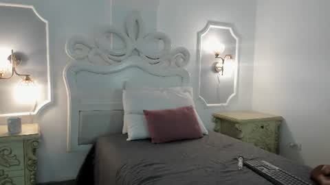 Snapshot of violeta_sannz chatting on June 15, 2026, 7:38 pm violeta_sannz online show from June 15, 2026, 7:38 pm