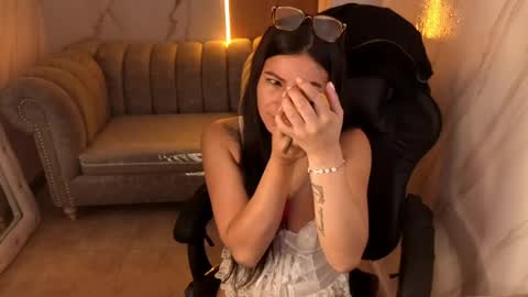 violeta_tf online show from March 1, 2026, 1:46 pm