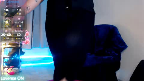 Snapshot of violetabitch chatting on February 24, 2025, 7:11 am Violetta Morningstar online show from February 24, 2025, 7:11 am