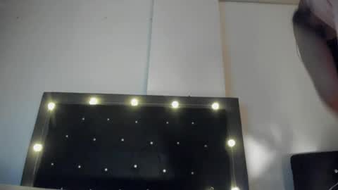 VioletaDums online show from April 6, 2026, 4:46 am