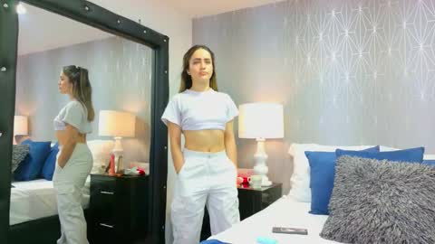 Snapshot of violetgracce chatting on February 19, 2026, 3:08 pm Violet Grace online show from February 19, 2026, 3:08 pm