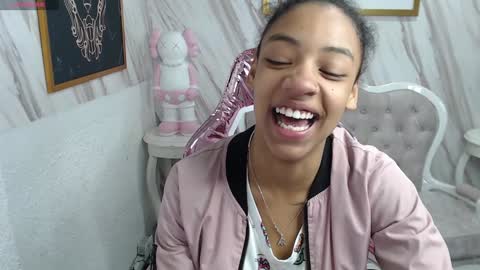 Snapshot of violeth_b chatting on December 2, 2024, 12:51 pm violeth_b online show from December 2, 2024, 12:51 pm