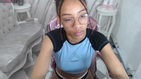 Snapshot of violeth_b chatting on December 23, 2024, 6:48 pm violeth_b online show from December 23, 2024, 6:48 pm