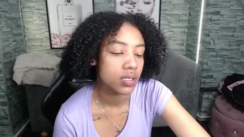 Snapshot of violeth_b chatting on September 17, 2025, 12:40 pm violeth_b online show from September 17, 2025, 12:40 pm
