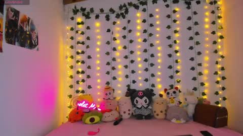 Snapshot of violethmoon chatting on May 28, 2026, 1:41 pm online show from May 28, 2026, 1:41 pm