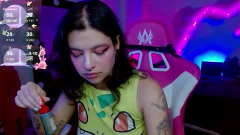   online show from October 28, 2025, 7:05 pm