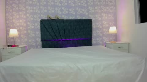 Violet Rose online show from March 25, 2026, 2:06 am