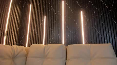 Violet Rose online show from April 13, 2026, 2:50 am