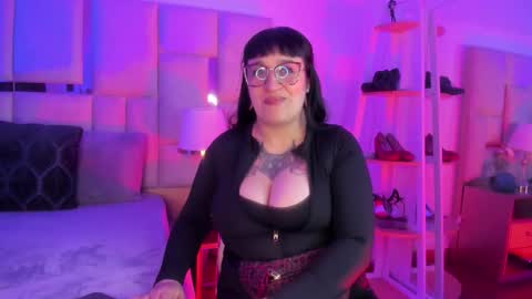 Violett  online show from January 9, 2026, 8:21 pm