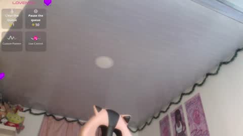 violett_brown9 online show from July 1, 2026, 3:52 am