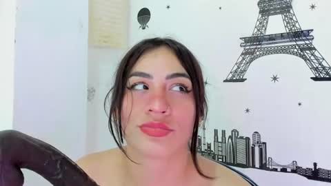 violett_collinss online show from July 6, 2026, 2:08 am