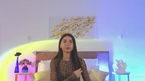 violetta_finch online show from May 26, 2026, 10:33 am