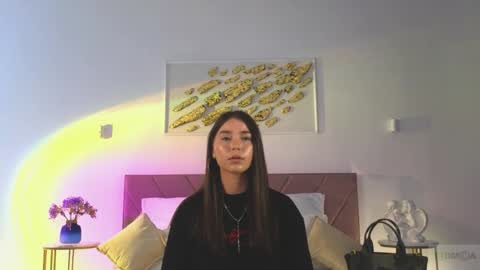 violetta_finch online show from June 4, 2026, 11:05 am