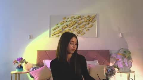 violetta_finch online show from June 29, 2026, 10:26 am