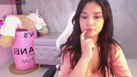 Violetta  online show from October 5, 2025, 4:33 am